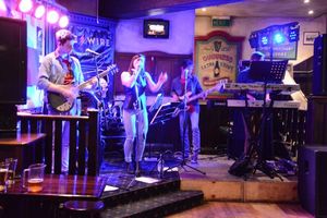 Livewire live at The Bog Irish Bar Dunedin.